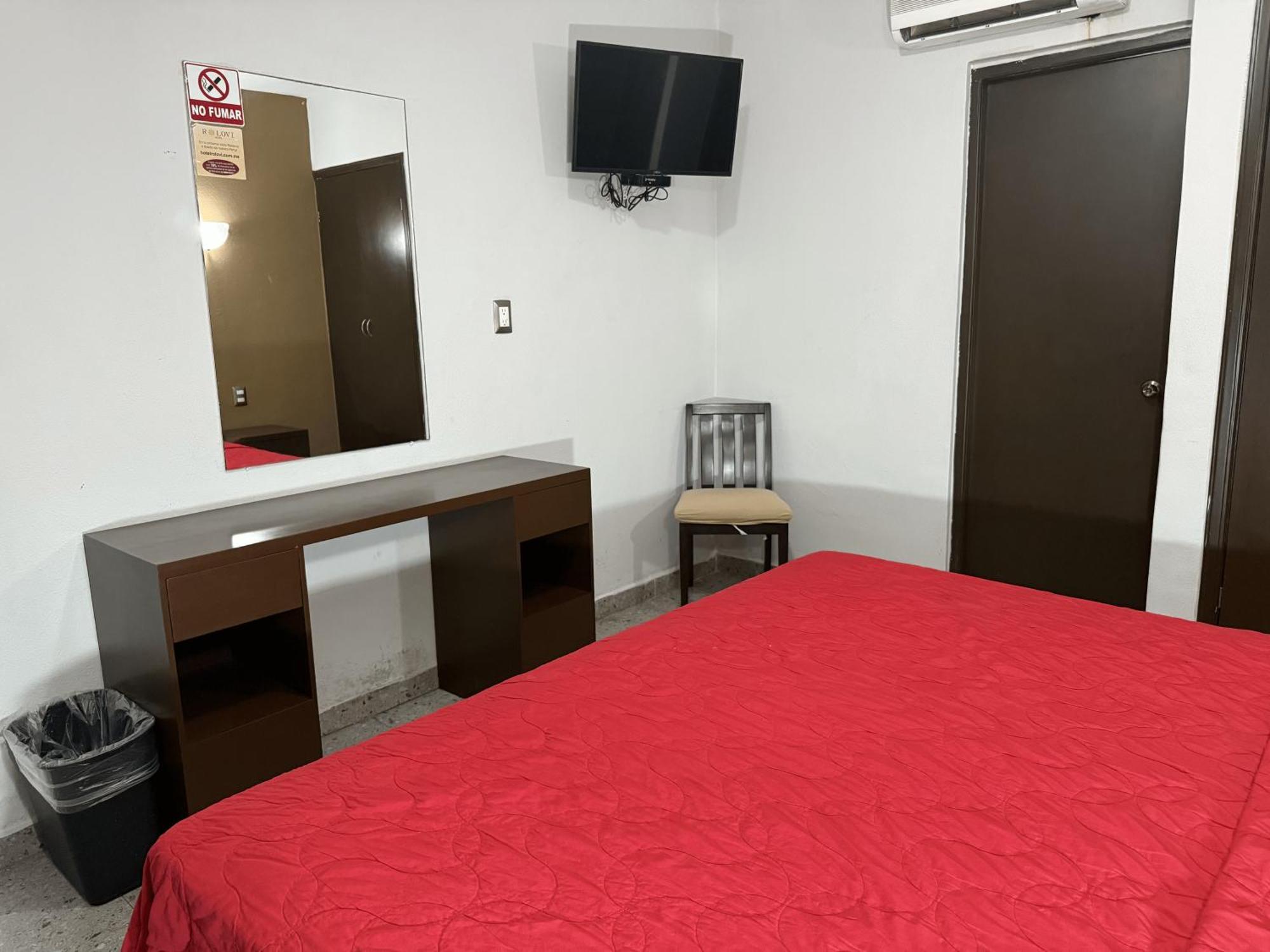 ורקרוז Hotel Rolovi מראה חיצוני תמונה