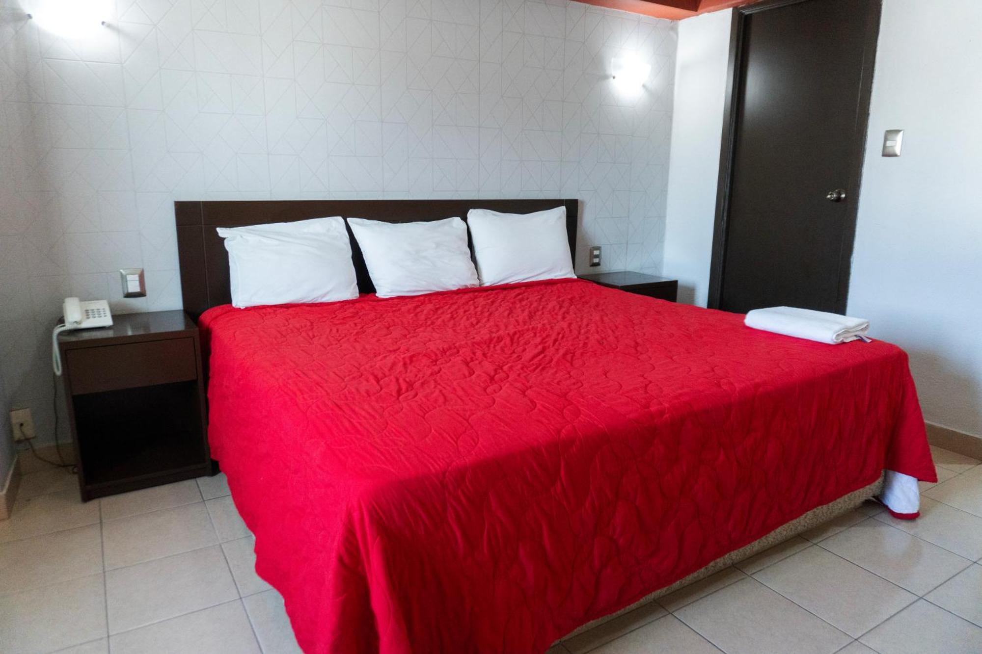 ורקרוז Hotel Rolovi מראה חיצוני תמונה