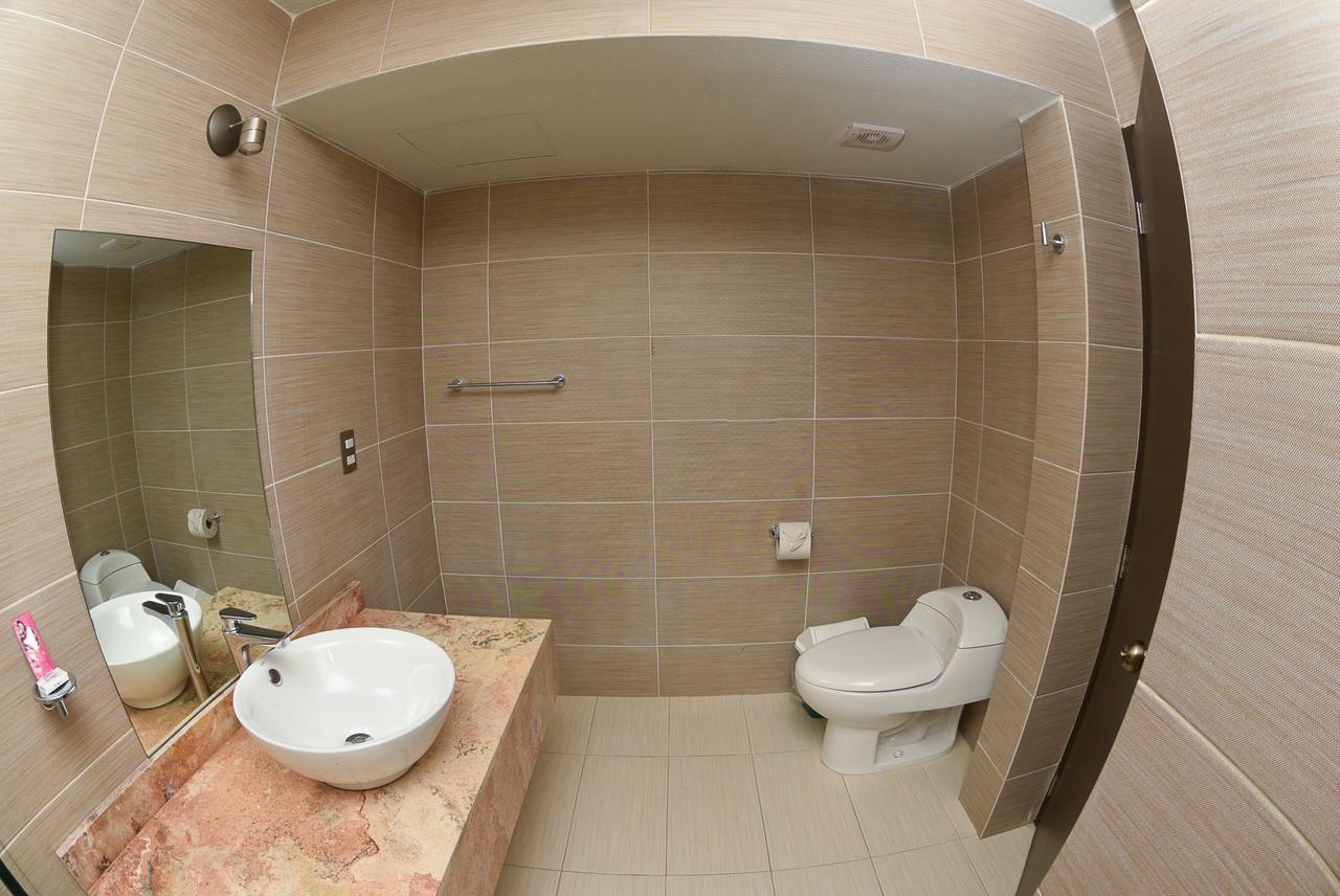 ורקרוז Hotel Rolovi מראה חיצוני תמונה